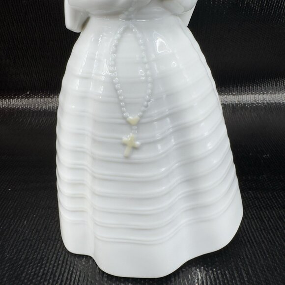 Nao by Lladro First Communion Praying Girl Rosary Figurine Fine Porcelain Figure - Picture 8 of 13